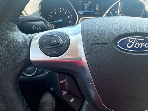 Used 2016 Ford Escape Titanium w/ Equipment Group 301A AWD/4WD image 17