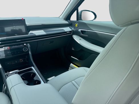 New 2026 Hyundai Sonata SEL FWD image 16