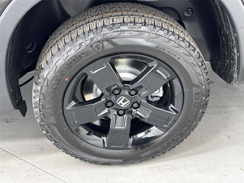 New 2026 Honda Ridgeline Black Edition image 10