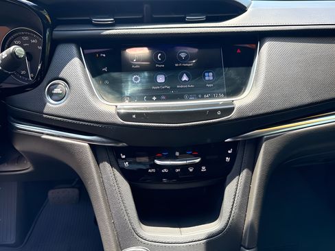 Used 2022 Cadillac XT5 Premium Luxury w/ Technology Package AWD/4WD image 26