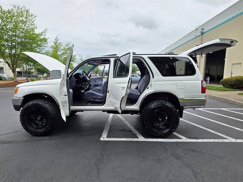 Used 1997 Toyota 4Runner SR5 AWD/4WD image 19