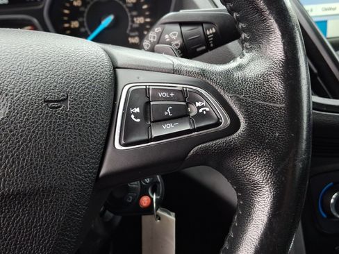 Used 2017 Ford Escape SE w/ SE Leather Comfort Package image 22