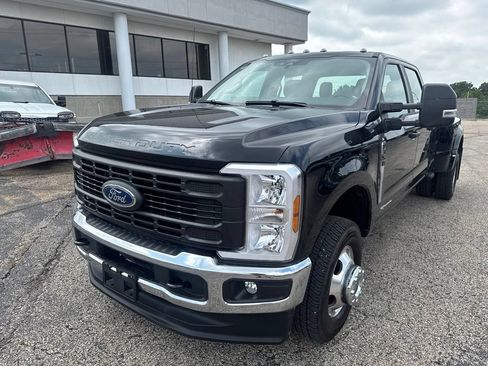 Used 2026 Ford F350 XL AWD/4WD image 3