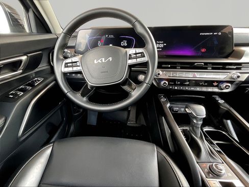 Used 2025 Kia Telluride S AWD/4WD image 8