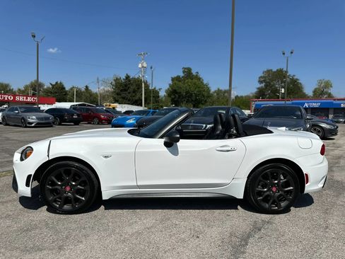 Used 2018 FIAT 124 Spider Abarth w/ Convenience Group RWD image 16