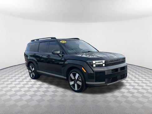 Used 2025 Hyundai Santa Fe Limited AWD/4WD image 3