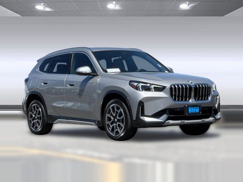 Used 2025 BMW X1 xDrive28i w/ Convenience Package AWD/4WD image 6