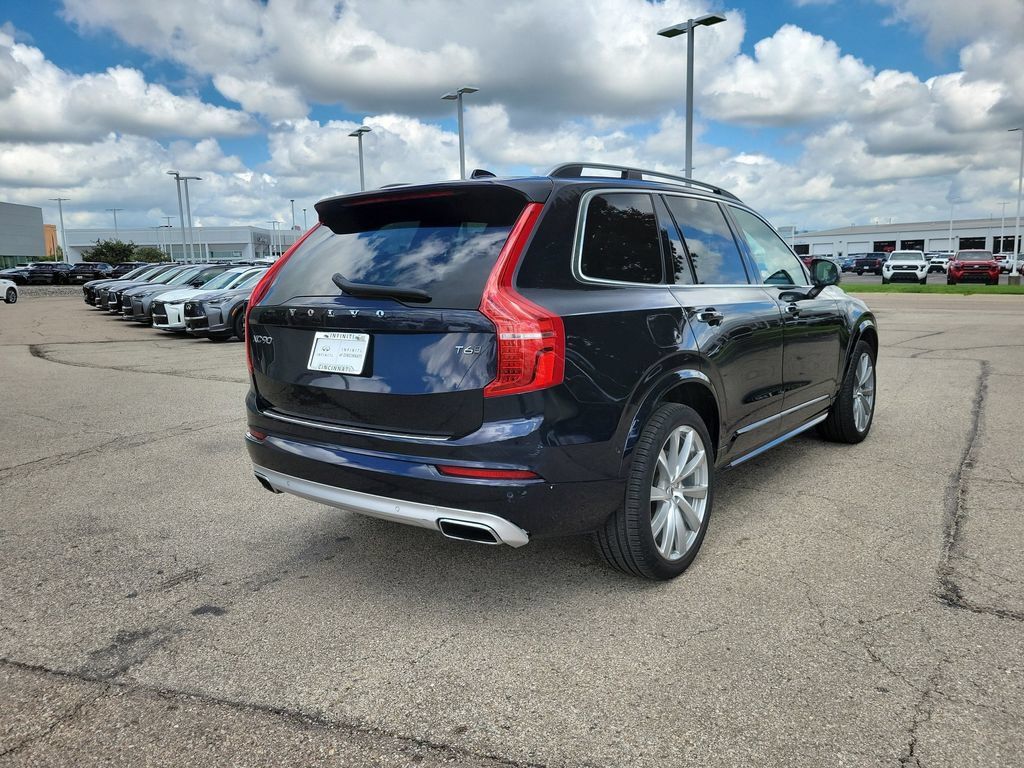 Used 2019 Volvo XC90 T6 Momentum w/ Protection Package Premier AWD/4WD image 5