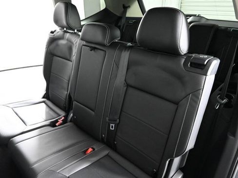 Certified 2023 Volkswagen Atlas SE w/ Panoramic Sunroof Package image 14