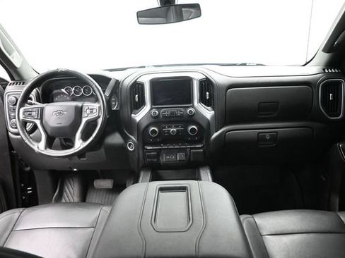 Used 2022 Chevrolet Silverado 1500 LT Trail Boss w/ Convenience Package II AWD/4WD image 22