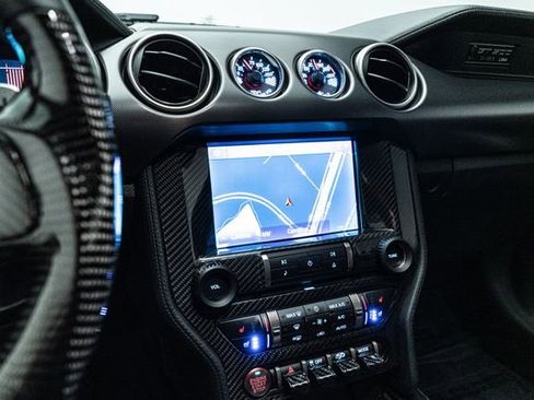 Used 2020 Ford Mustang Shelby GT500 w/ Technology Package image 25