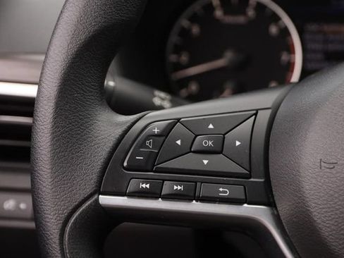 Certified 2025 Nissan Altima 2.5 SV FWD image 11
