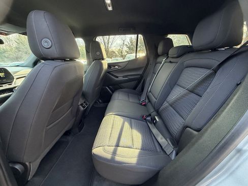 Used 2025 Chevrolet Equinox LT image 24