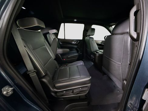 Used 2021 Chevrolet Tahoe Premier w/ Premium Package AWD/4WD image 27