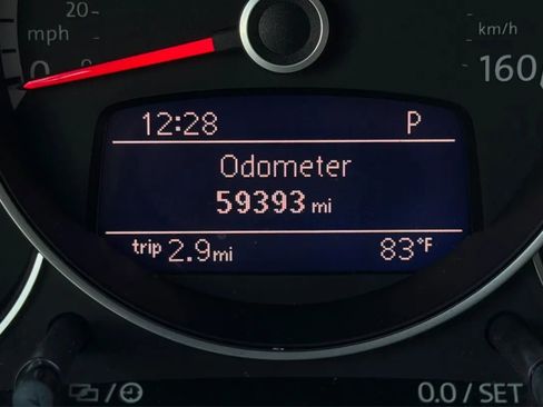 Used 2015 Volkswagen Beetle 1.8T image 11