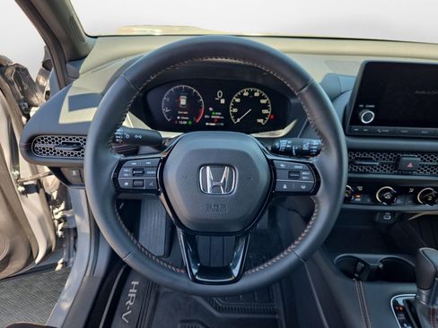 Certified 2025 Honda HR-V Sport image 10