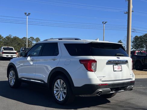 Certified 2024 Ford Explorer Limited w/ Equipment Group 301A image 2