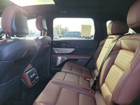 New 2026 Lincoln Nautilus Reserve image 13