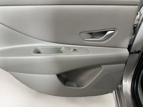 Used 2023 Hyundai Elantra SEL w/ Convenience Package image 26