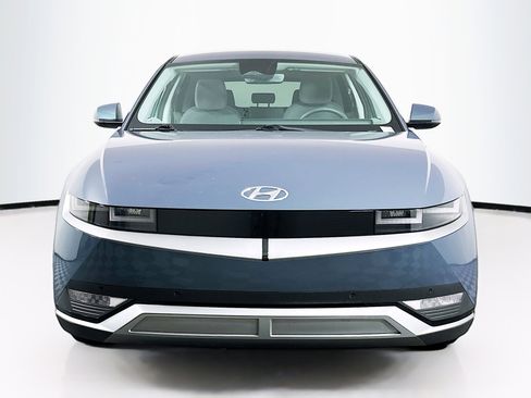 Used 2024 Hyundai Ioniq 5 SEL image 2