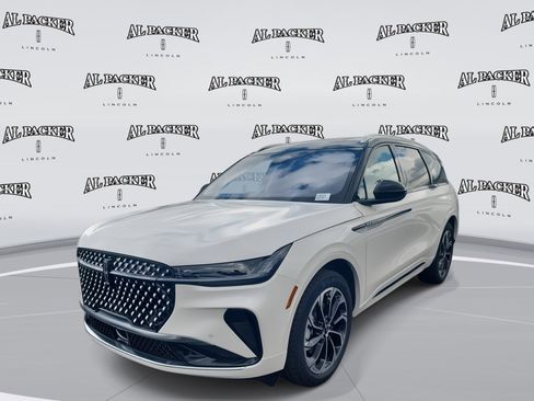 New 2026 Lincoln Nautilus Reserve image 1