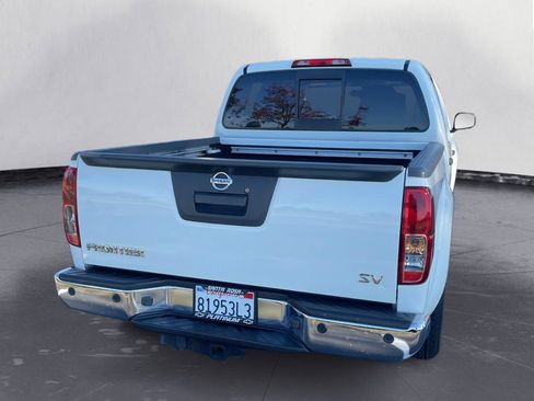 Used 2019 Nissan Frontier SV w/ Value Truck Package image 6