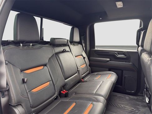 Used 2024 GMC Sierra 2500 AT4 w/ AT4 Preferred Package image 18