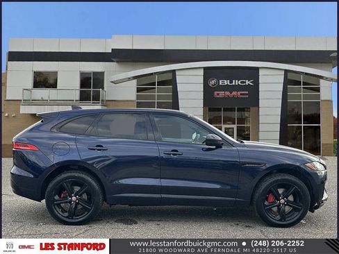 Used 2017 Jaguar F-PACE S image 7