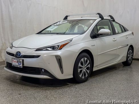 Used 2019 Toyota Prius XLE AWD/4WD image 1