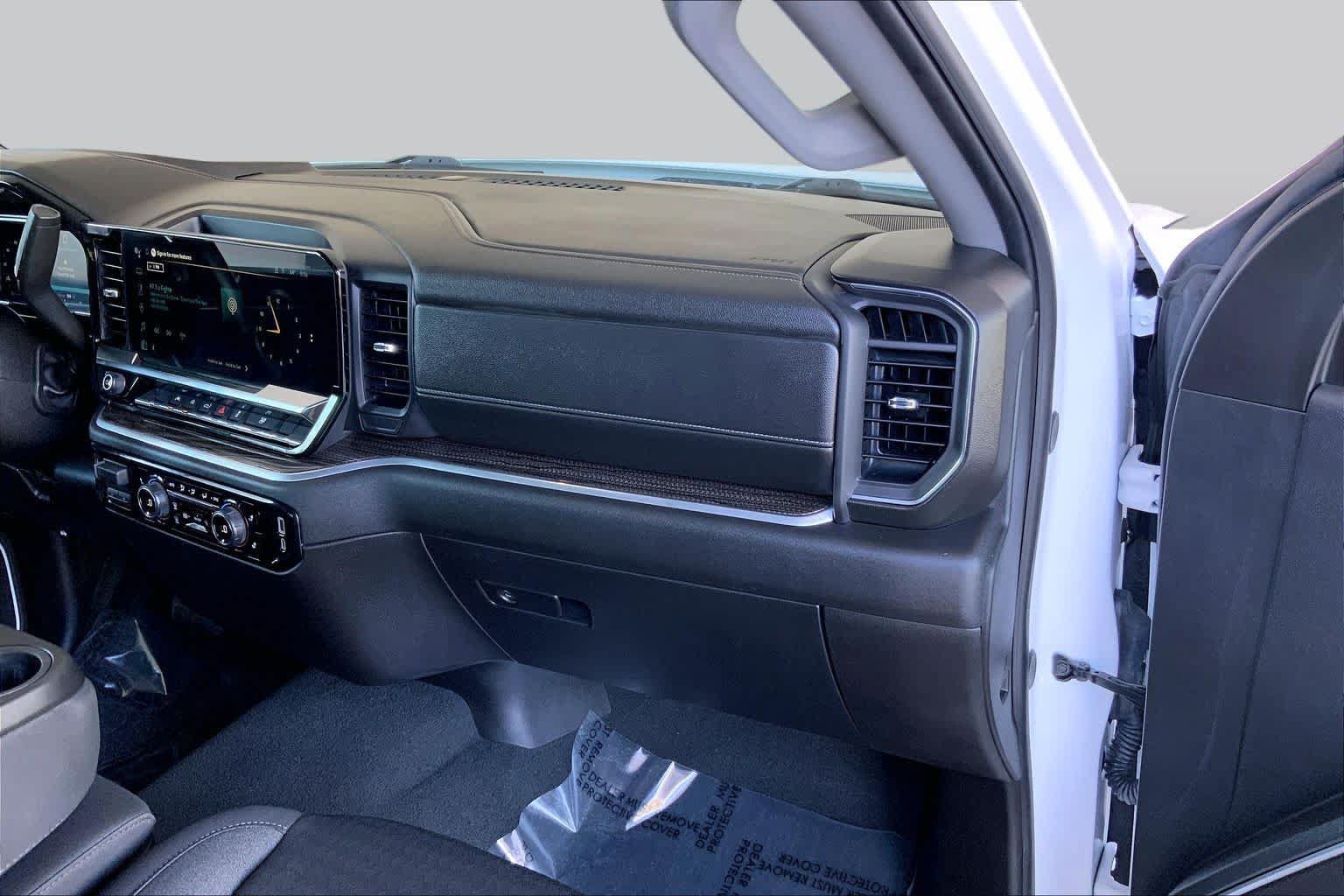 Used 2026 Chevrolet Silverado 1500 RST RWD image 37