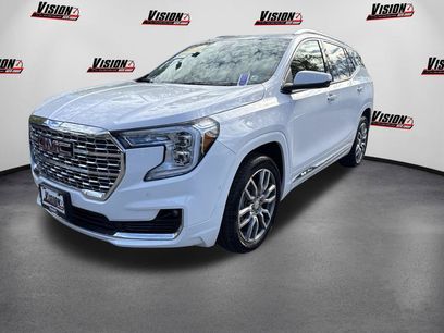 Used 2024 GMC Terrain Denali w/ Denali Premium Package