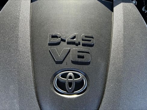 Used 2017 Toyota Tacoma SR5 AWD/4WD image 32