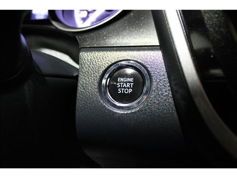 Used 2023 Toyota Camry SE image 32