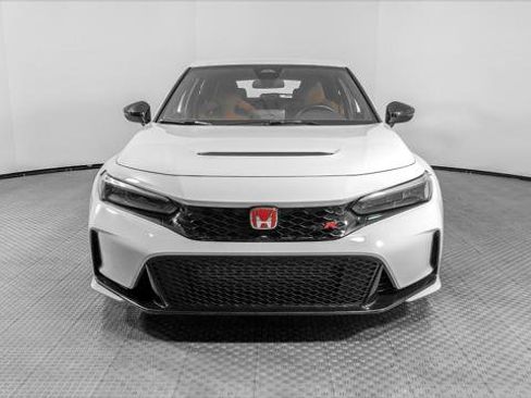 Used 2024 Honda Civic Type R image 12