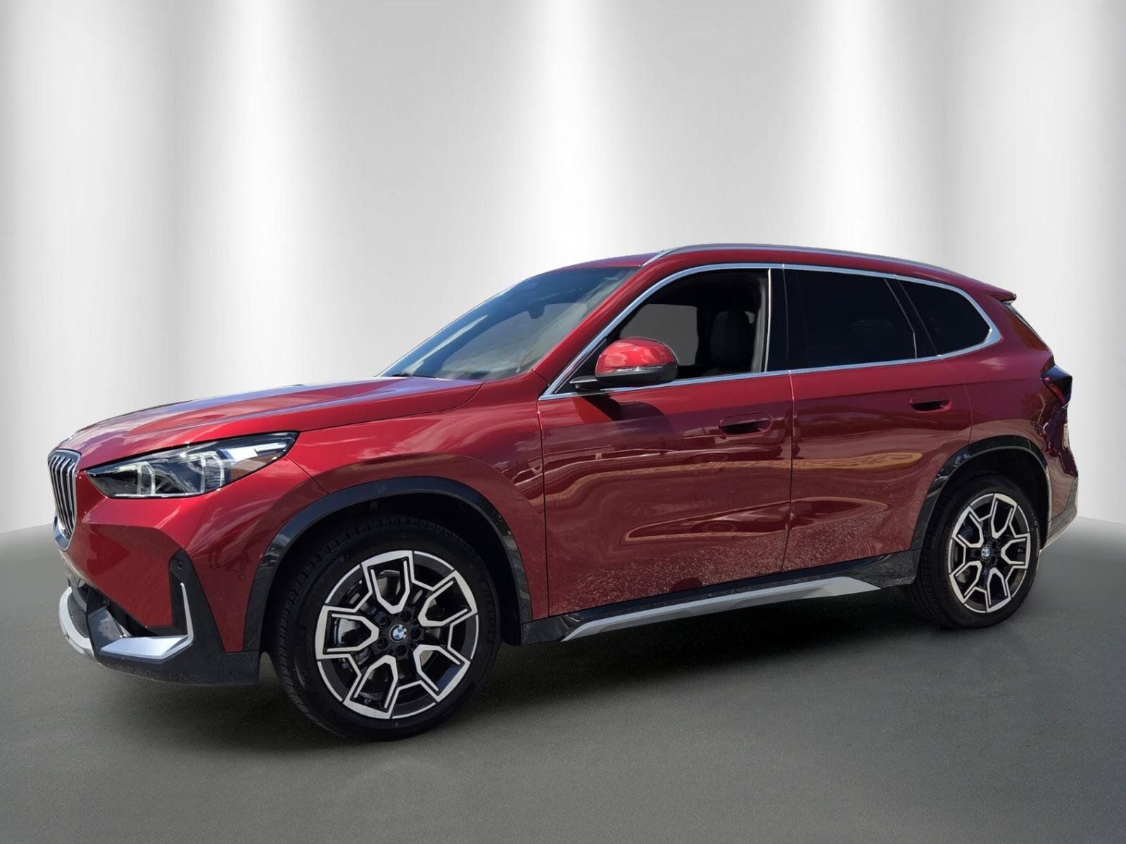 New 2027 BMW X1 xDrive28i AWD/4WD image 3