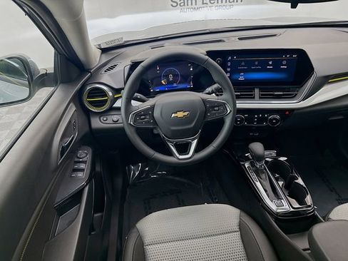 New 2026 Chevrolet Trax LT w/ Sunroof Package image 23