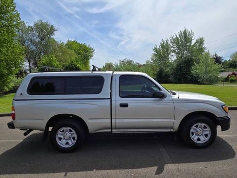 Used 2002 Toyota Tacoma 2WD Regular Cab image 12