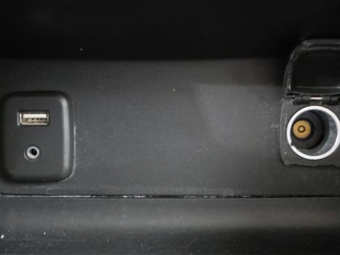 Used 2017 Chevrolet Colorado W/T RWD image 21