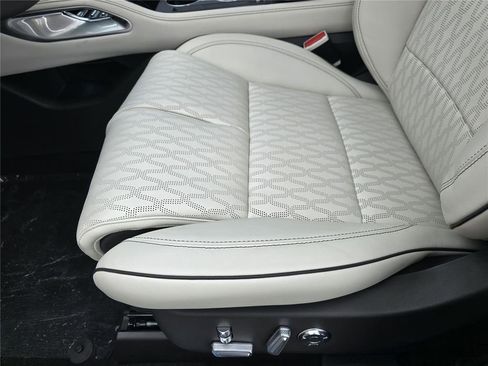 New 2026 Lincoln Nautilus Black Label image 15