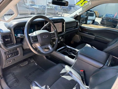 Used 2024 Ford F250 Lariat w/ Black Appearance Package image 15