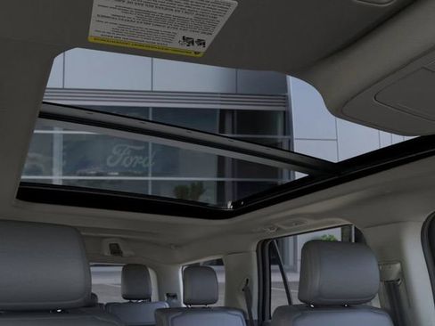 New 2025 Ford Expedition Active image 22