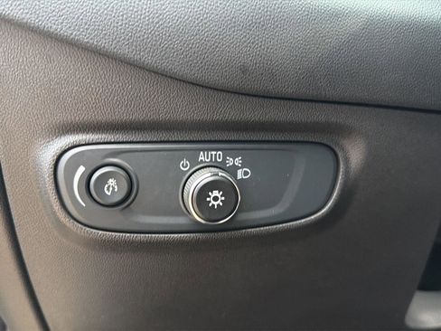 Used 2024 Chevrolet Equinox LT image 11