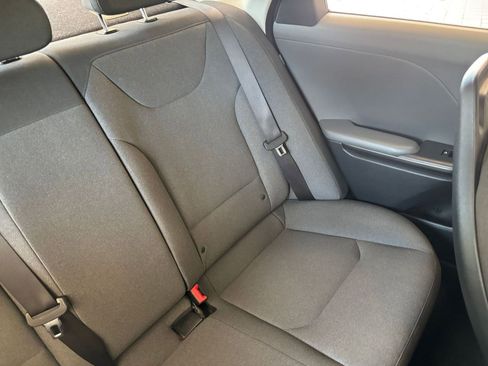 Used 2025 Kia K4 LXS FWD image 36