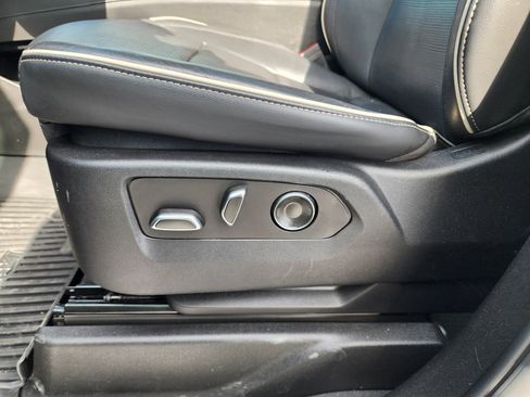 Used 2023 Cadillac Escalade ESV Premium Luxury w/ Performance Package image 27