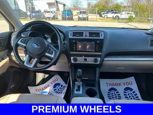 Used 2017 Subaru Outback 3.6R Limited AWD/4WD image 10