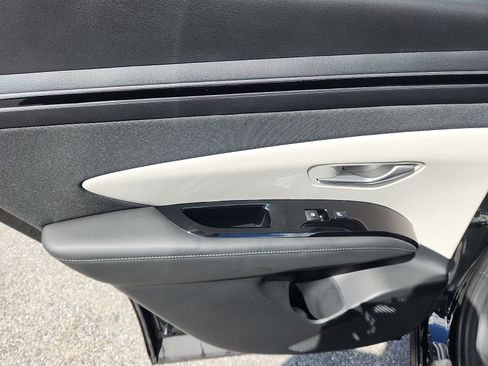 Certified 2024 Hyundai Tucson Limited AWD/4WD image 28