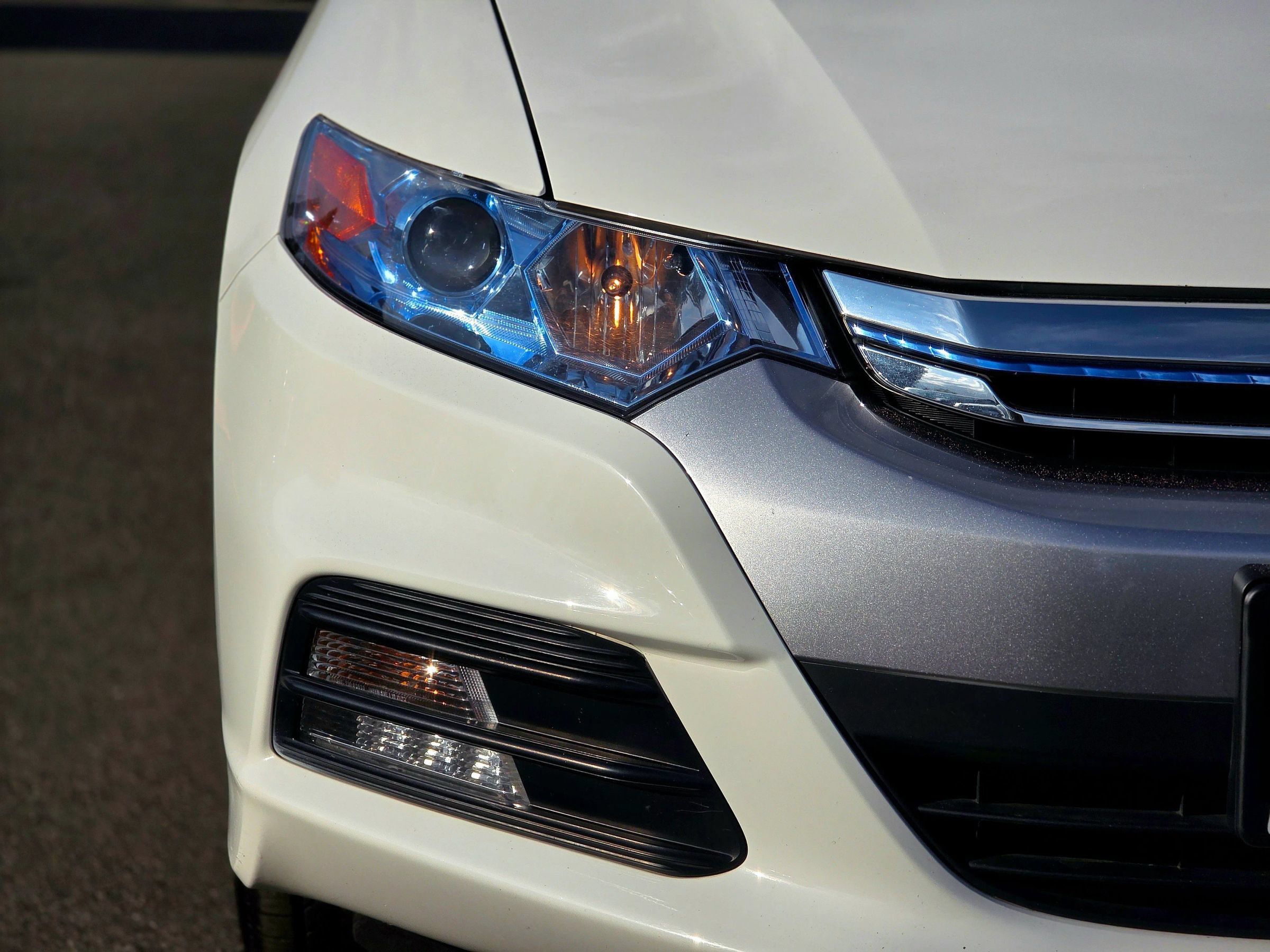 Used 2014 Honda Insight EX image 2