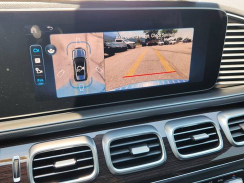 New 2025 Mercedes-Benz GLE 350 4MATIC image 17