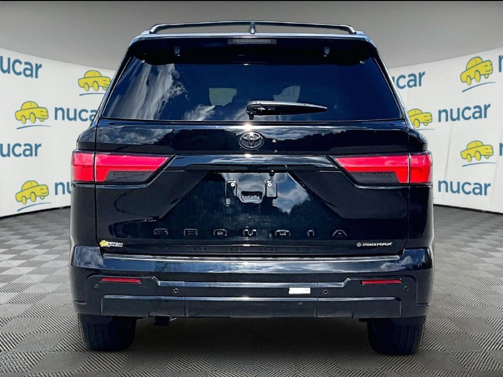 Used 2025 Toyota Sequoia Platinum AWD/4WD image 5