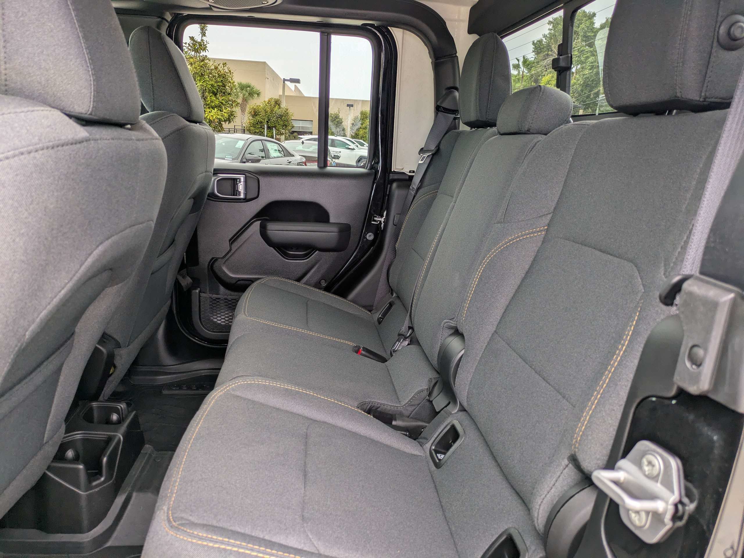 Used 2026 Jeep Gladiator Sport AWD/4WD image 12
